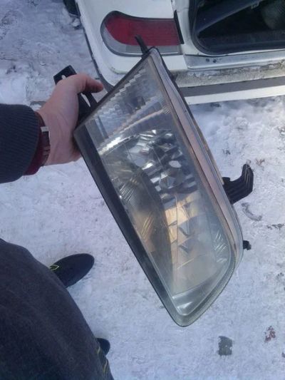 Лот: 6808607. Фото: 1. фара правая nissan sunny fb15... Оптика и освещение