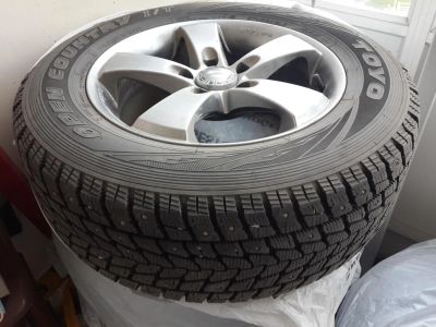 Лот: 4596426. Фото: 1. Продам шипованную резину toyo. Шины