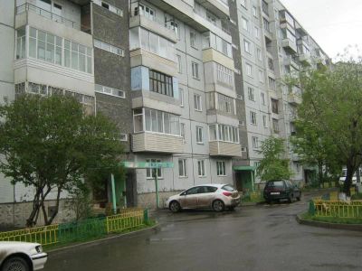 Лот: 4170778. Фото: 1. Продам 4-комн. на Комсомольском... Квартиры, студии