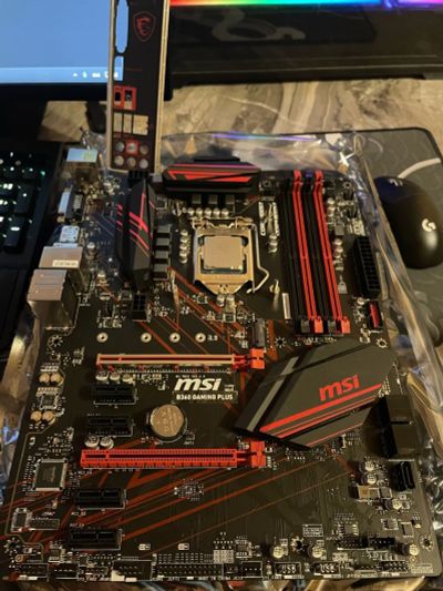 Лот: 20611522. Фото: 1. Продам комплект MSI B360+ i5 9400f... Комплекты запчастей