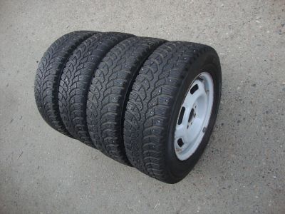 Лот: 12052958. Фото: 1. 175/70/13 Bridgestone Blizzak... Шины