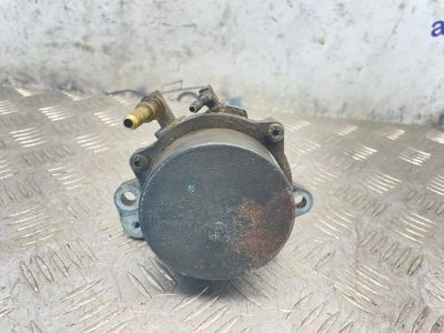 Лот: 25581465. Фото: 1. вакуумный насос Opel Astra L35. Другое (автозапчасти)