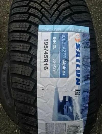 Лот: 19443429. Фото: 1. шины 195/45 R16 Sailun Ice Blazer... Шины