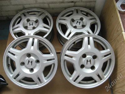 Лот: 379292. Фото: 1. Оригинальные колесные диски HONDA... Шины