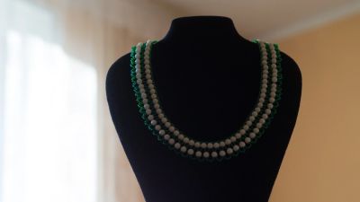 Лот: 16278528. Фото: 1. Зелёное ожерелье. Колье