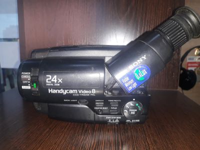 Лот: 17354813. Фото: 1. Видеокамера Sony Handycam V8. Видеокамеры