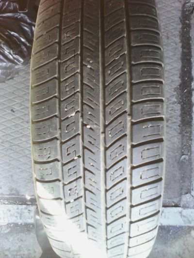 Лот: 5308325. Фото: 1. продам резину 185-70 R14 . 1шт... Шины