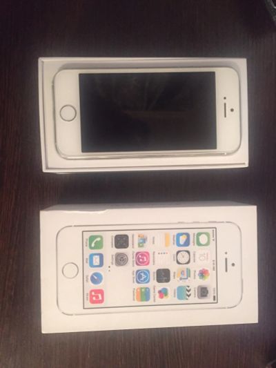 Лот: 6835247. Фото: 1. iPhone 5s 16GB. Смартфоны