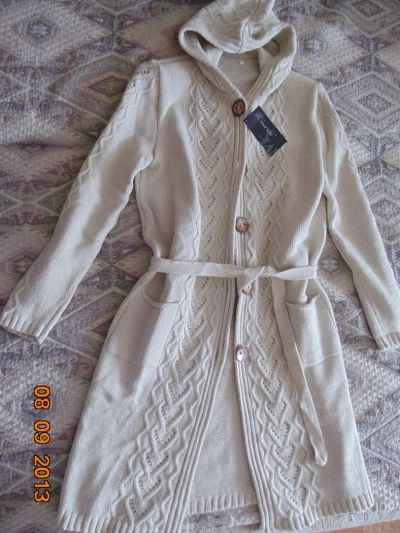 Лот: 3152584. Фото: 1. Вязаный новый кардиган. Очень... Верхняя одежда