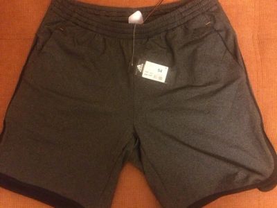 Лот: 5868127. Фото: 1. Шорты Adidas мужские 54 размер. Брюки, джинсы, шорты