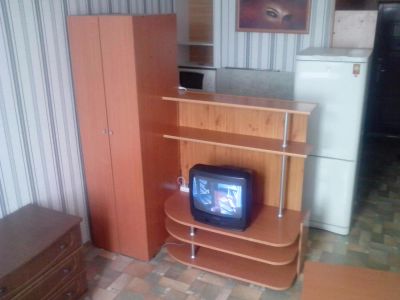 Лот: 4626593. Фото: 1. горка со шкафом + столик. Гостиные, стенки, горки