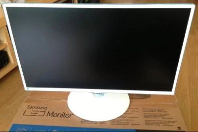 Лот: 10228816. Фото: 1. Монитор samsung 27 дюймов S27... ЖК-мониторы