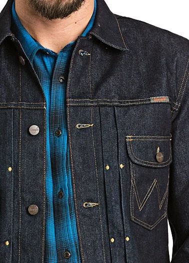 Лот: 9916206. Фото: 1. Мужская джинсовая куртка от Wrangler... Верхняя одежда