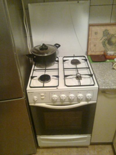 Лот: 6745798. Фото: 1. Газовая плита Indesit KG 5406. Плиты, духовые шкафы, варочные поверхности
