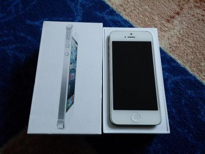 Лот: 4471666. Фото: 1. Iphone 5 16Gb обмен на ipad mini. Смартфоны