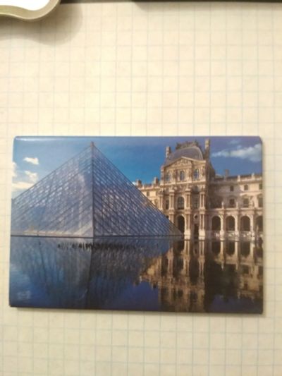 Лот: 14176758. Фото: 1. Магнитик Лувр Париж. Магниты сувенирные