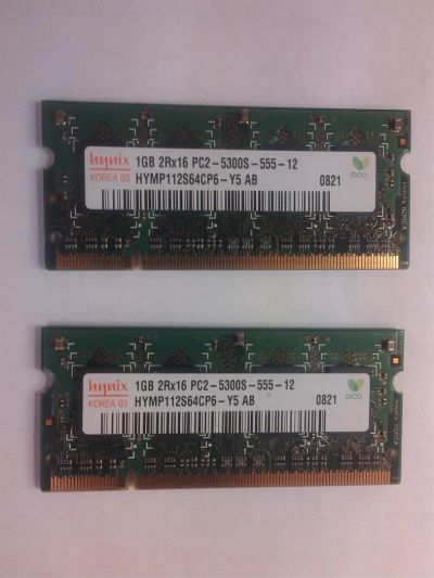 Лот: 3498023. Фото: 1. Пара 1gb Hynix SO-DIMM DDR2. Оперативная память