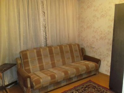 Лот: 9392806. Фото: 1. Срочно сдается комната в 3х комнатной... Квартиры, студии