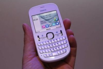 Лот: 3372707. Фото: 1. Nokia Asha 200. Смартфоны