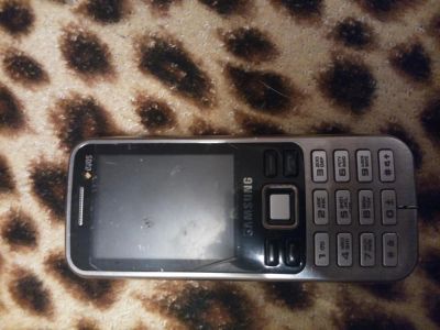 Лот: 4955706. Фото: 1. Продам Samsung c3322. Кнопочные мобильные телефоны