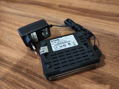 Лот: 19172763. Фото: 1. Свитч коммутатор 5x100Mbit D-Link... Коммутаторы