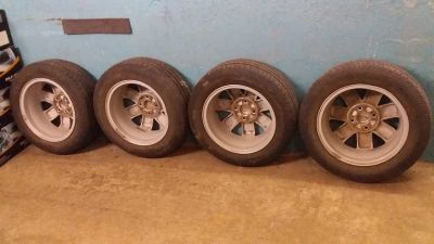 Лот: 17940679. Фото: 1. Колеса R15 на FORD (оригинальные... Шины