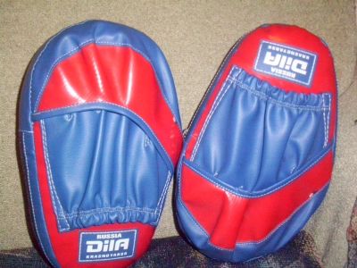 Лот: 3916232. Фото: 1. Лапы. Спортивная символика и атрибутика