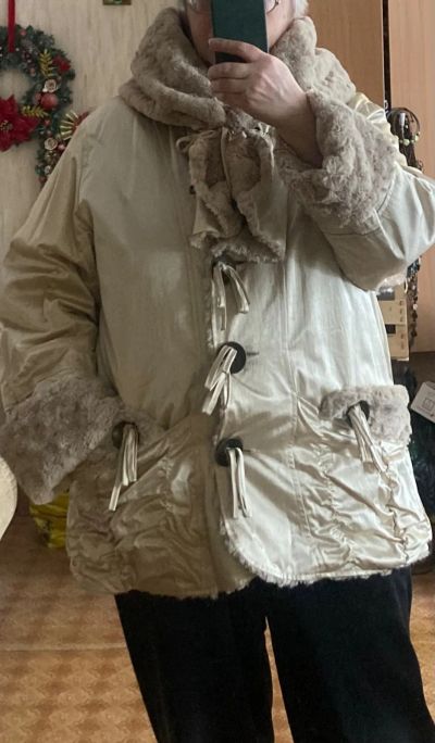 Лот: 20043358. Фото: 1. Куртка на межсезонье. Верхняя одежда