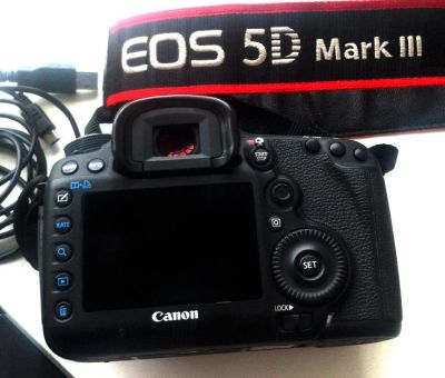Лот: 8612569. Фото: 1. Canon EOS 5D Mark III Body. Цифровые зеркальные