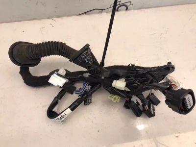 Лот: 21704119. Фото: 1. проводка двери Toyota Raize A200A. Двигатель и элементы двигателя