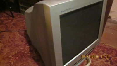 Лот: 6725996. Фото: 1. Монитор LG Flatron F700 - не включается. ЭЛТ-мониторы