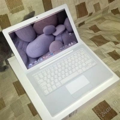 Лот: 1702091. Фото: 1. Apple Macbook 13,3" White Core... Ноутбуки