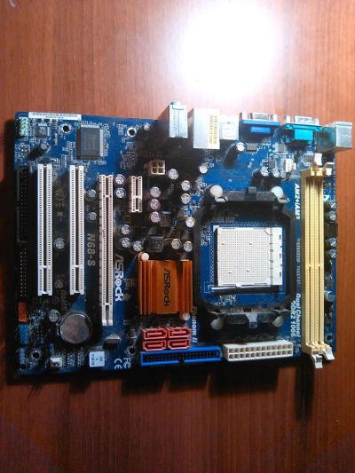 Лот: 4678705. Фото: 1. Материнская плата ASRock N68-S. Материнские платы