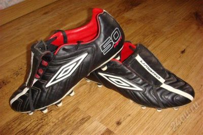 Лот: 331813. Фото: 1. Футбольные бутсы UMBRO. Кеды, кроссовки, слипоны