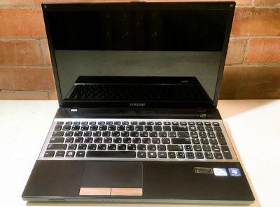 Лот: 17153898. Фото: 1. Ноутбук Samsung 300V5A-S04. Ноутбуки