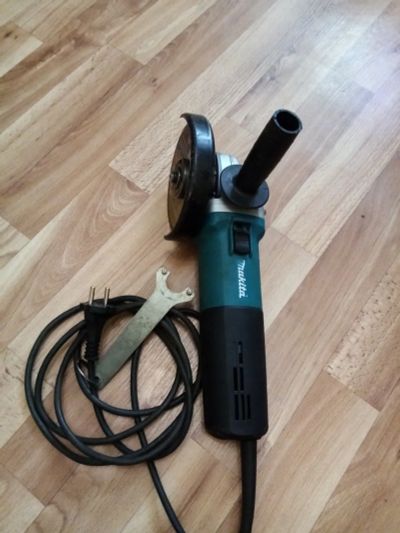 Лот: 17092778. Фото: 1. Балгарка Makita 9565H. Электроинструмент