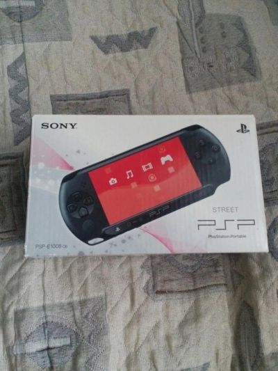 Лот: 9688335. Фото: 1. PSP E-1008 Street Black (прошита... Игровые приставки, консоли