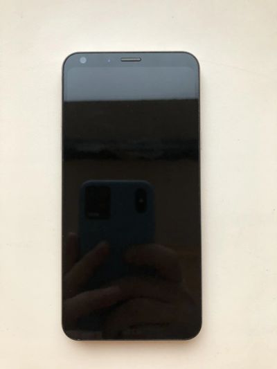 Лот: 24003786. Фото: 1. Неисправный смартфон LG Q6 LG-M700AN... Смартфоны