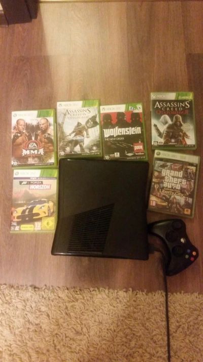 Лот: 9656112. Фото: 1. Xbox 360. Игровые приставки, консоли