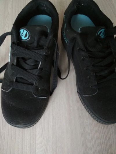 Лот: 12593202. Фото: 1. Роликовые кроссовки Heelys 35... Кеды, кроссовки