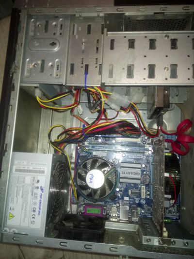 Лот: 16799642. Фото: 1. Системный блок Q9300 / 4Gb DDR2... Компьютеры в сборе