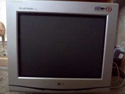 Лот: 3081232. Фото: 1. LG FLATRON F700P в рабочем состоянии. ЭЛТ-мониторы
