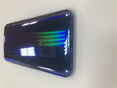 Лот: 14797495. Фото: 1. Xiaomi Mi 9 6/128GB Blue (Б/У... Смартфоны