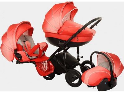 Лот: 15953757. Фото: 1. Коляска Zippy 3 в 1. Коляски