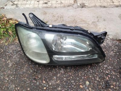 Лот: 4613428. Фото: 1. Фары Subaru Legacy BH BE 1 model... Оптика и освещение