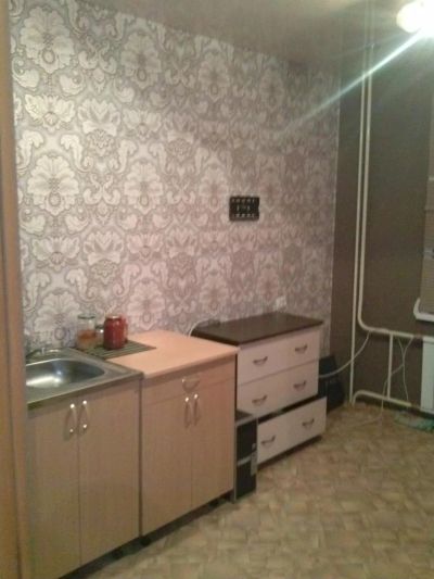Лот: 7284813. Фото: 1. Сдам гостинку комсомольский 3д. Квартиры, студии
