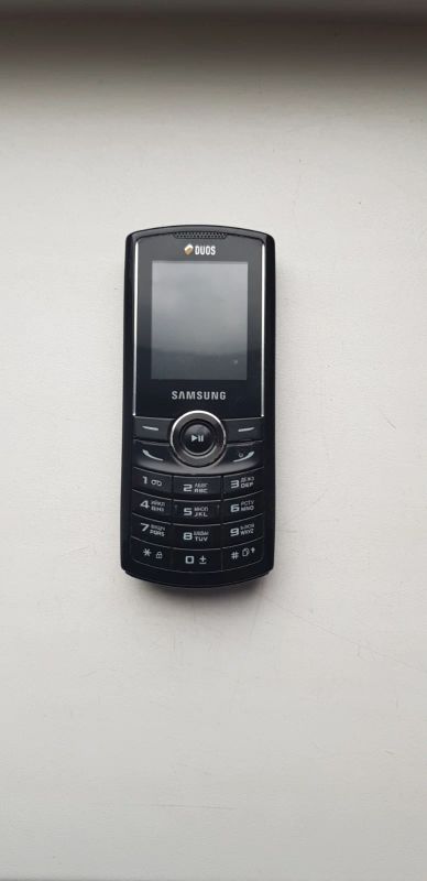Лот: 17678235. Фото: 1. Сотовый телефон Samsung GT-E2232. Кнопочные мобильные телефоны