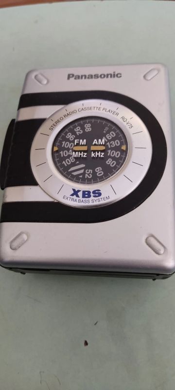 Лот: 25202230. Фото: 1. Panasonic кассетный плеер RQ-V75. Кассетные деки, магнитофоны