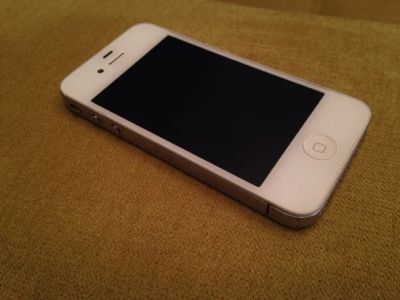 Лот: 4627283. Фото: 1. Apple Iphone 4 white 16gb. Смартфоны