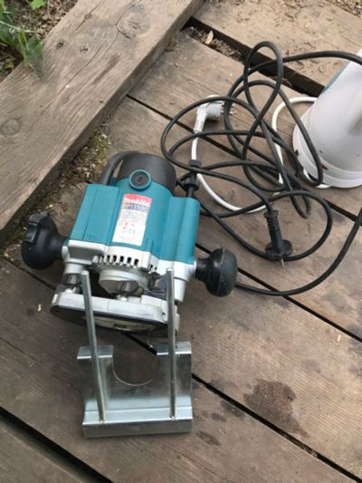 Лот: 11798972. Фото: 1. Фрезер makita rp1110c. Электроинструмент